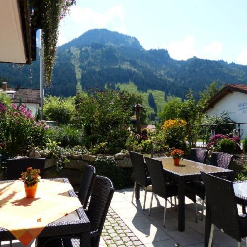 Hotel Restaurant Amadeus - Inclusive Skipass Und Vieles Mehr Bad Hindelang Ngoại thất bức ảnh
