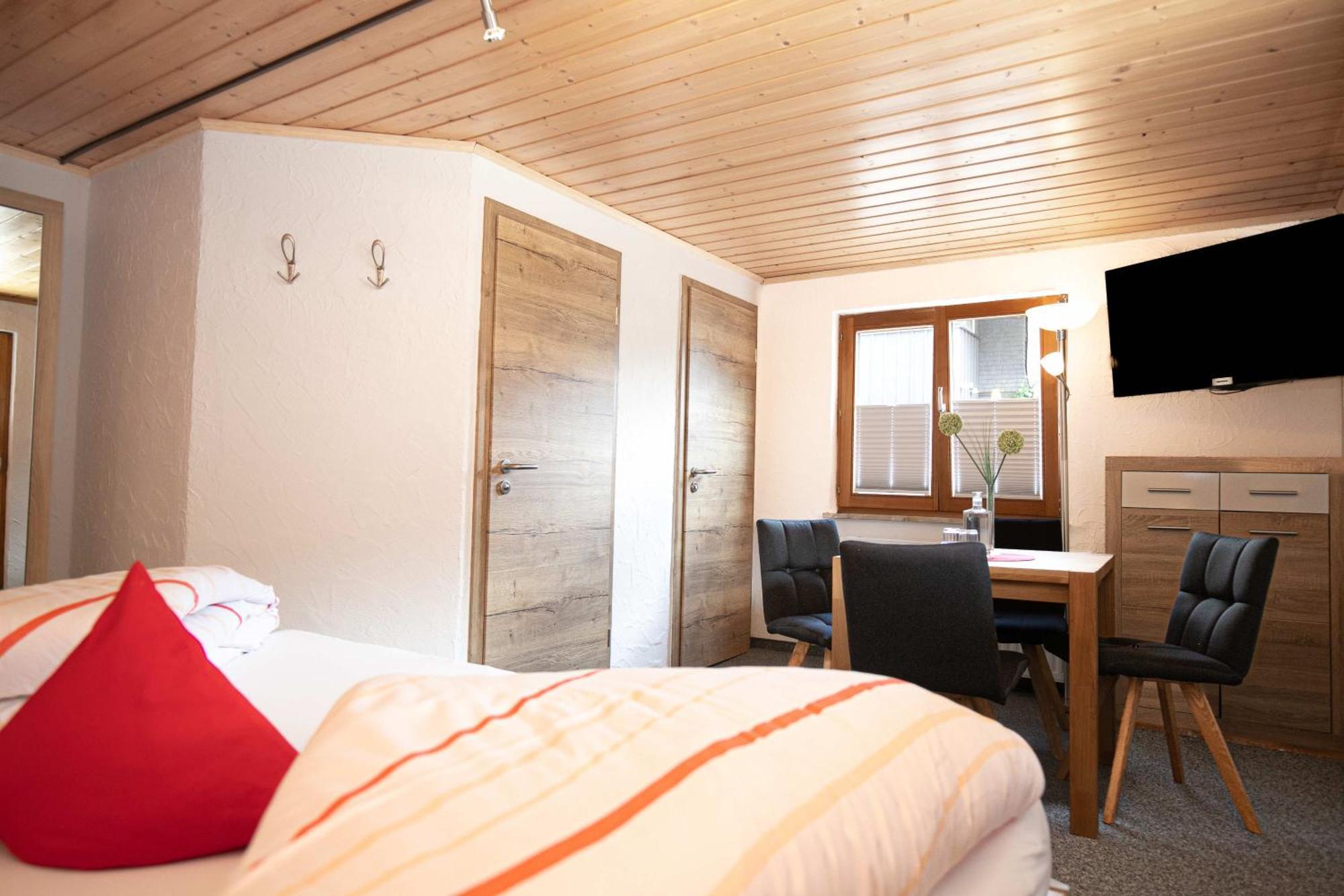 Hotel Restaurant Amadeus - Inclusive Skipass Und Vieles Mehr Bad Hindelang Ngoại thất bức ảnh